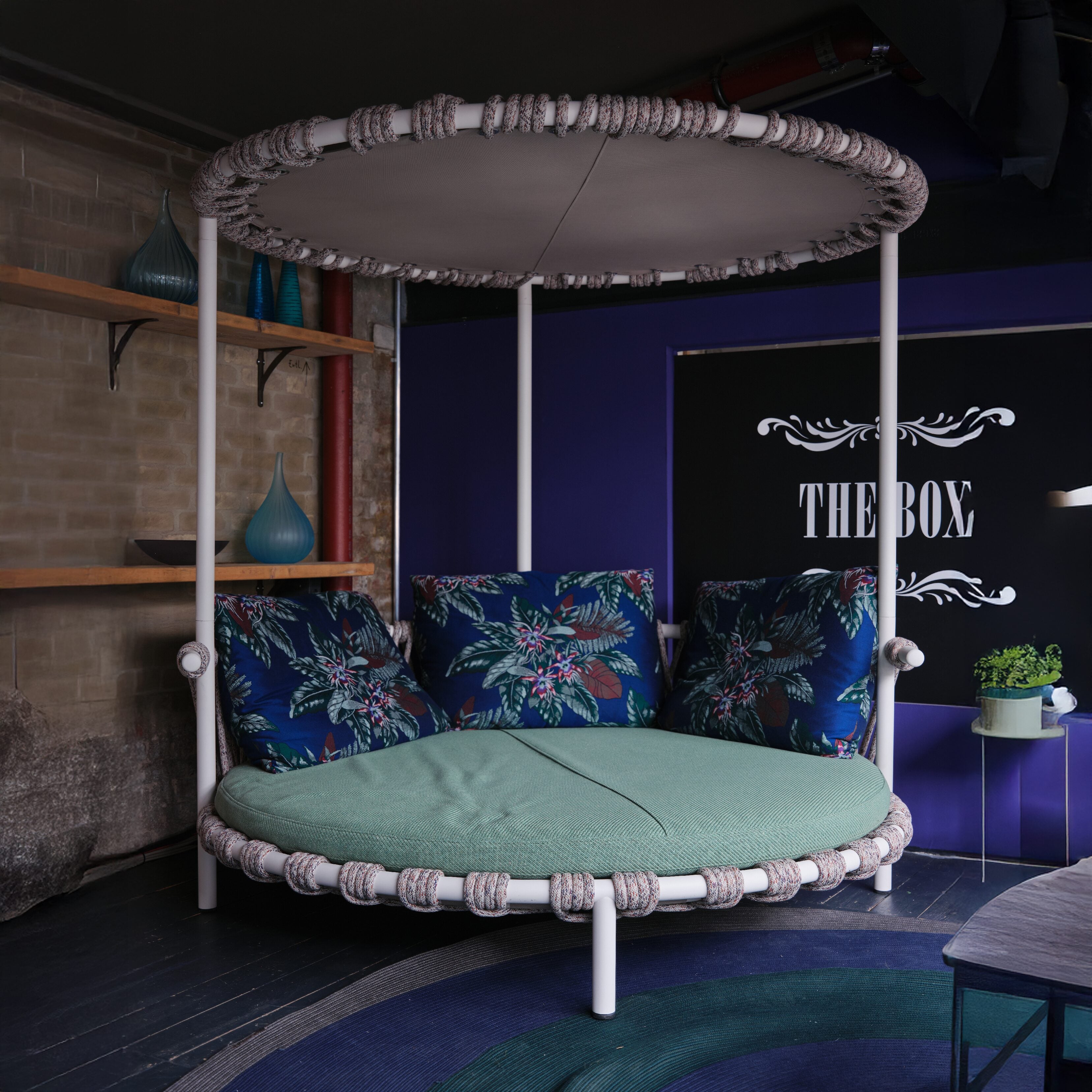 CASSINA, Insel Trampolin