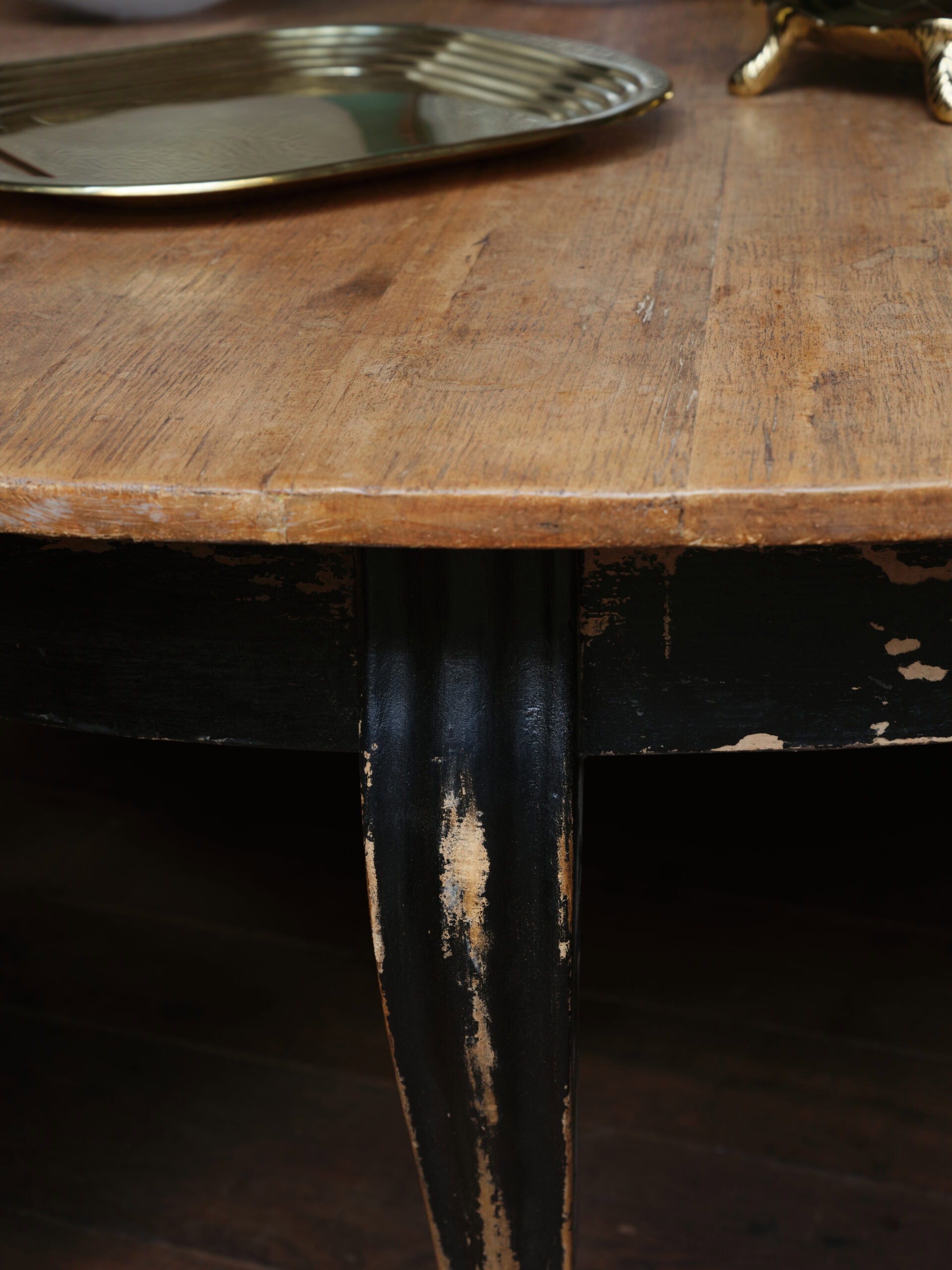 RALPH LAUREN HOME,  Tisch Circular Dining