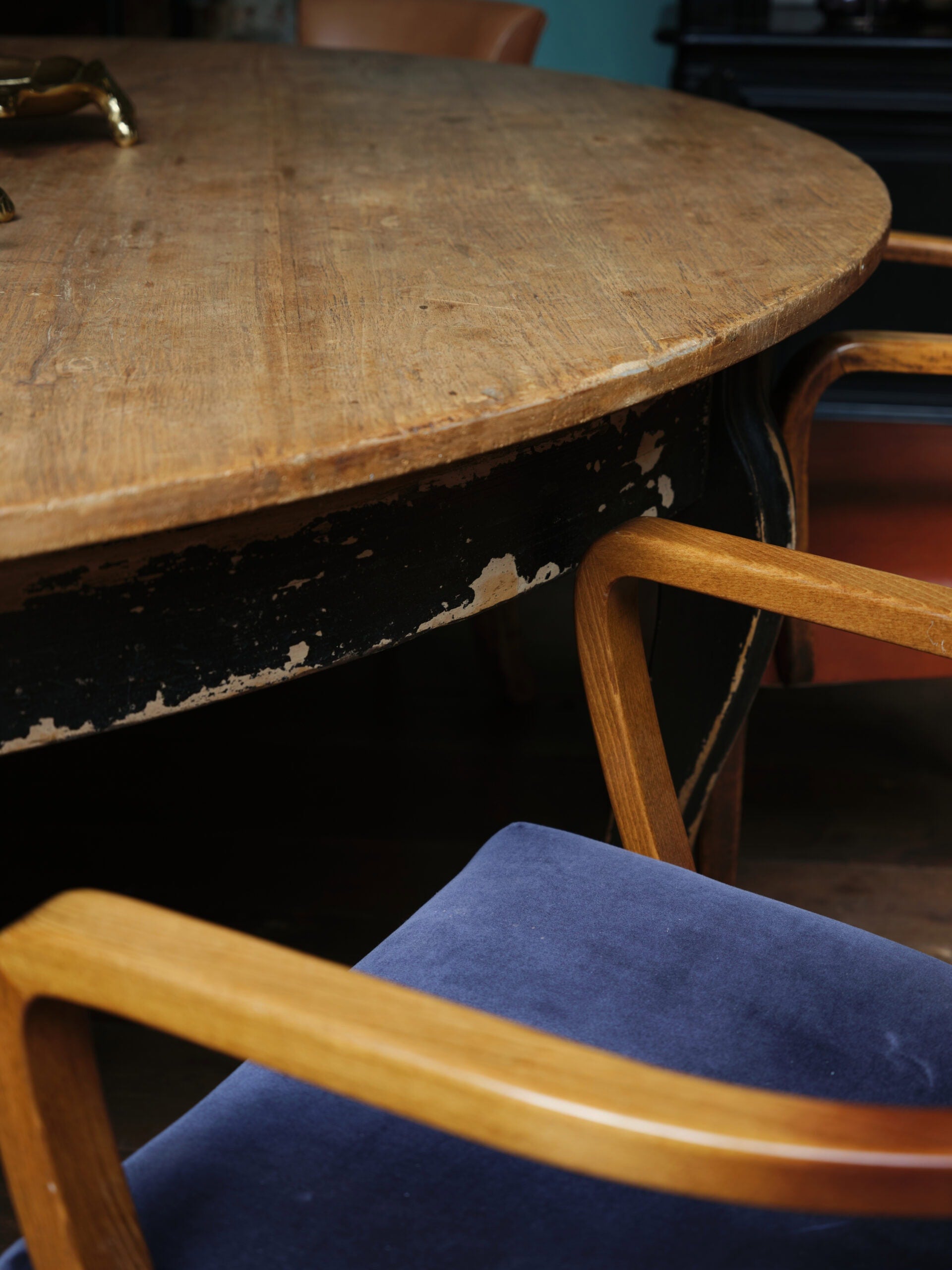 RALPH LAUREN HOME,  Tisch Circular Dining