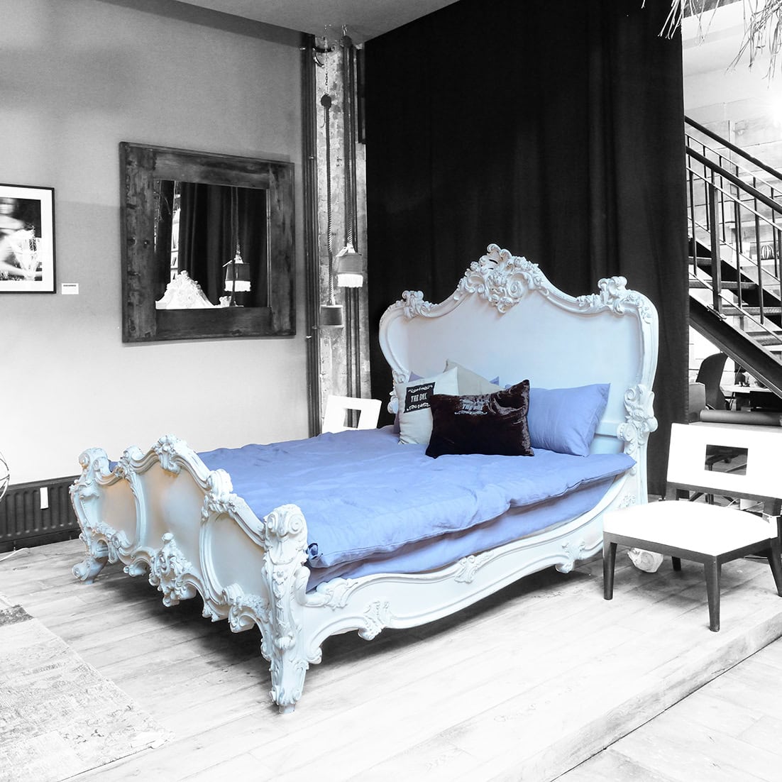 LA MAISON, Bett CHERUB